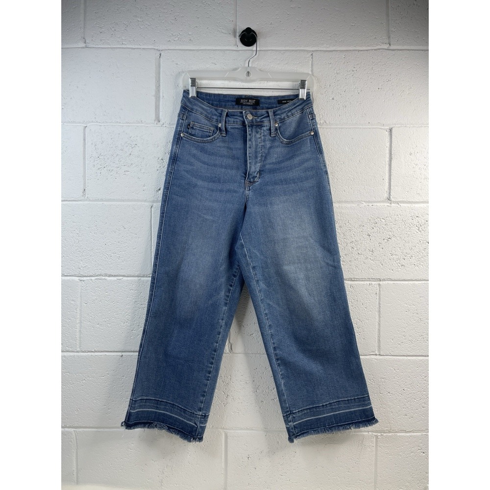 Judy Blue Wide Crop Sz 7/28 High Rise Stretch Frayed Hem Denim Actual Sz 28x24